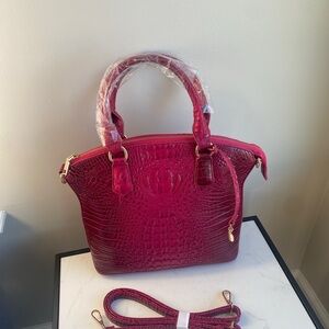 Sculptura fuchsia red dome shaped modern croc-embossed faux leather satchel NWOT